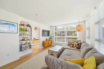 Kitchen Photo of 309 418 E Broadway, Vancouver, BC