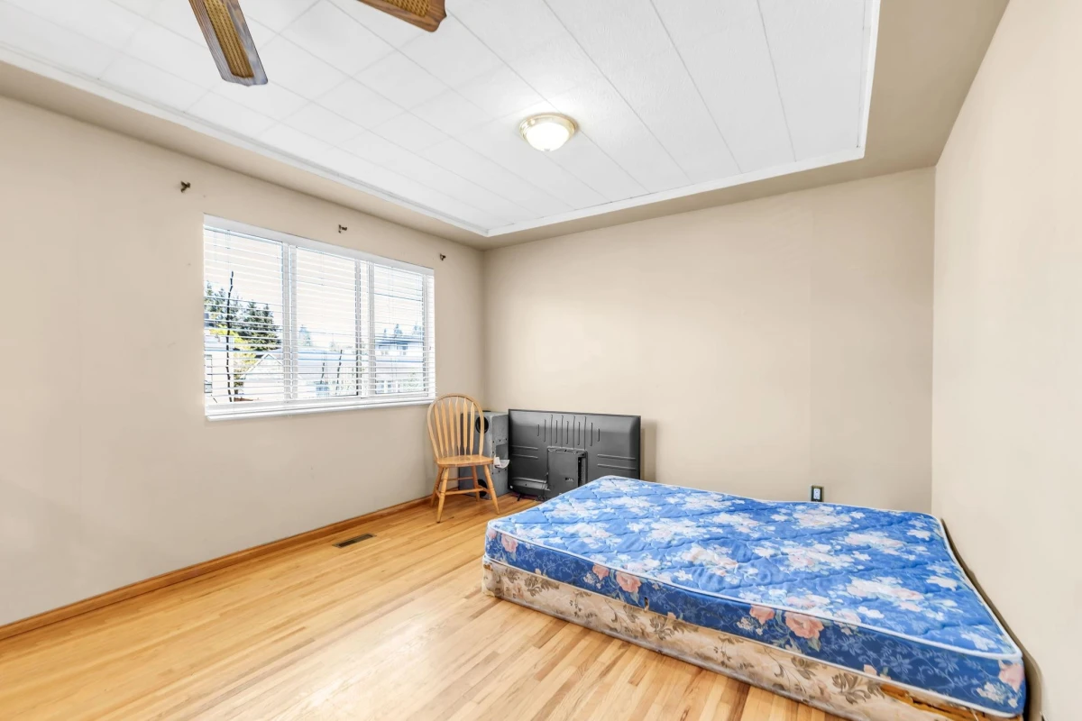 Family Room Photo of 2680 Victoria Street, Abbotsford, BC