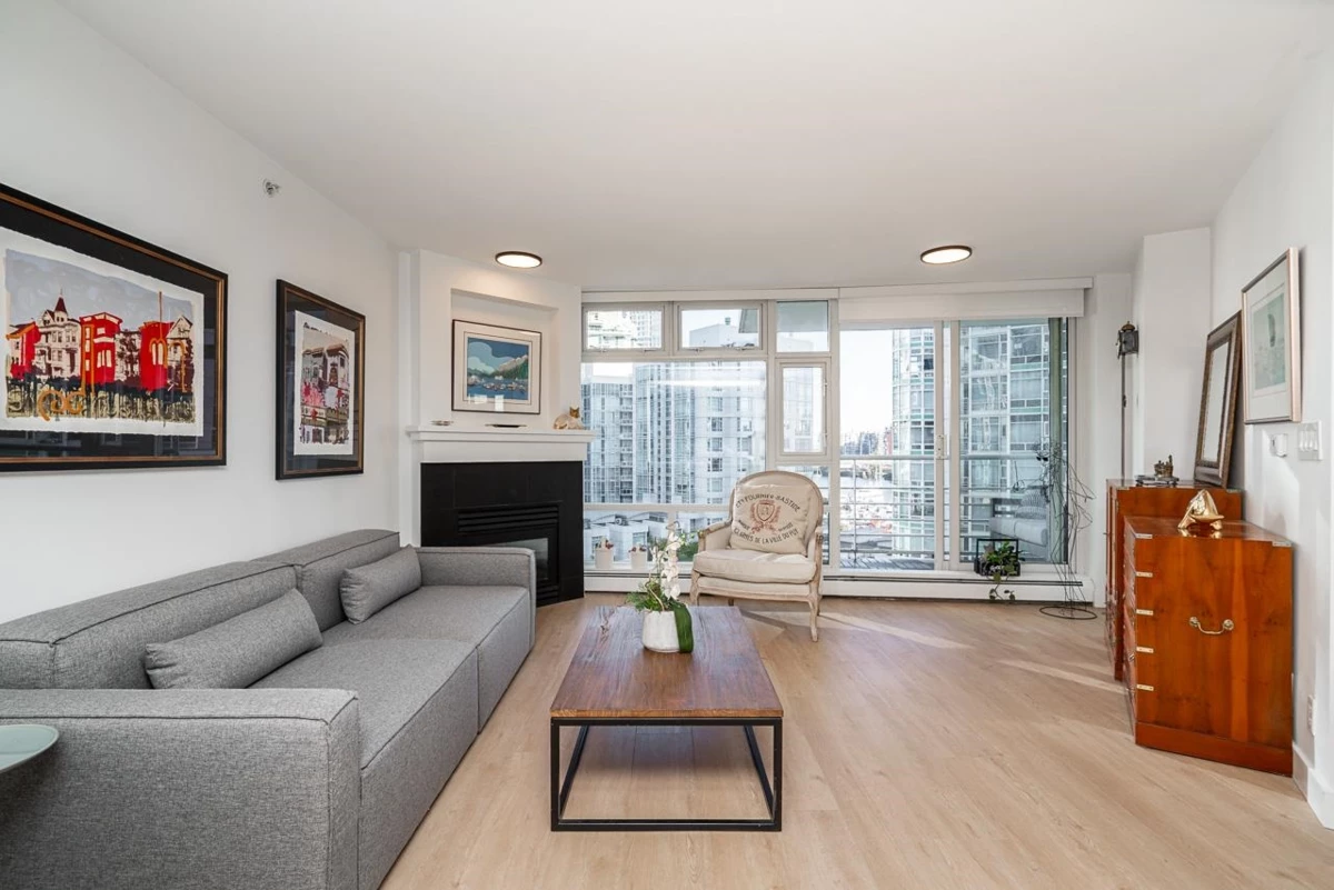 Living Room Photo of 906 189 Davie Street, Vancouver, BC