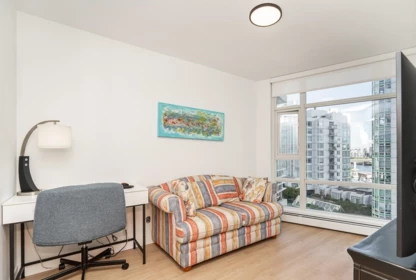 Hallway Photo of 906 189 Davie Street, Vancouver, BC