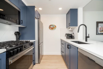 Walk-In Closet Photo of 906 189 Davie Street, Vancouver, BC