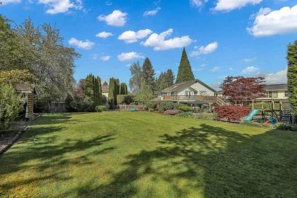 Garden / Landscaping Photo of 7549 149a Street, Surrey, BC
