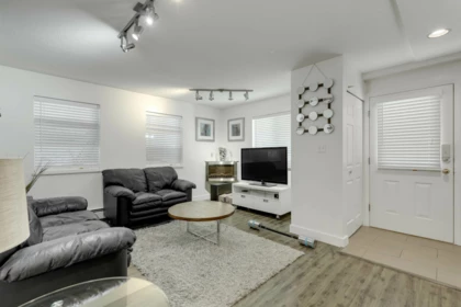 Hallway Photo of 7549 149a Street, Surrey, BC