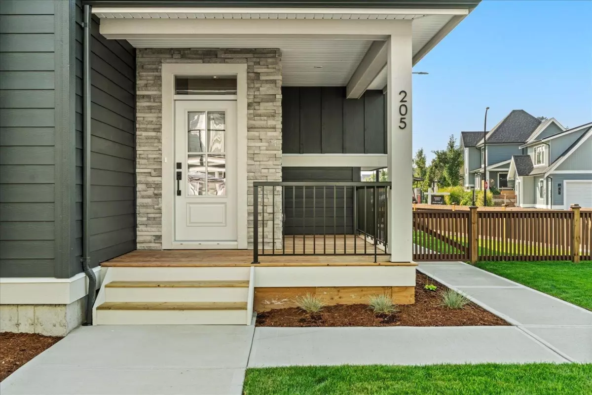 Family Room Photo of 205 46211 Promontory Road, Chilliwack, BC