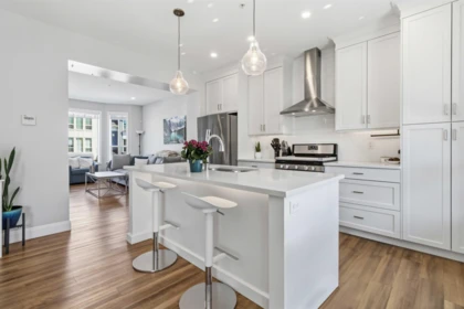 Kitchen Island Photo of 5529 Driftwood Street, Chilliwack, BC