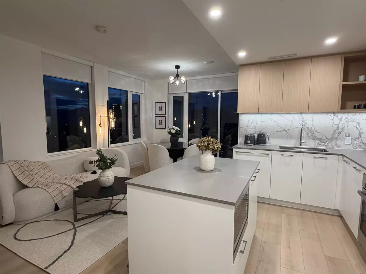 Dining Area Photo of 2506 6468 Willingdon Avenue, Burnaby, BC