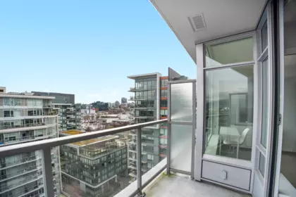 Hot Tub / Spa Photo of 1405 168 W 1st Avenue, Vancouver, BC