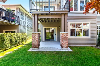 Swimming Pool Photo of 25 15020 27a Avenue, Surrey, BC