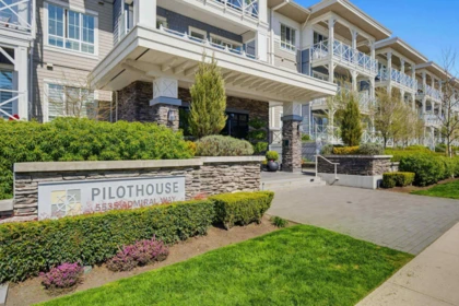 206 5535 Admiral Way, Delta, BC, Delta — Apartment/Condo for sale