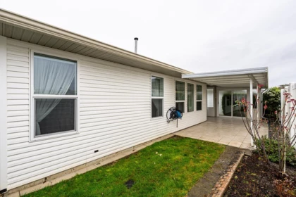 Swimming Pool Photo of 8 9102 Hazel Street, Chilliwack, BC