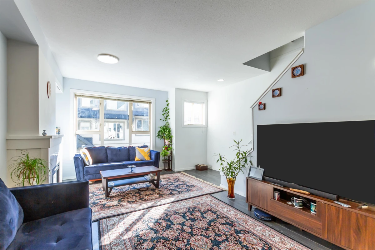 Dining Area Photo of 37 1362 Purcell Drive, Coquitlam, BC