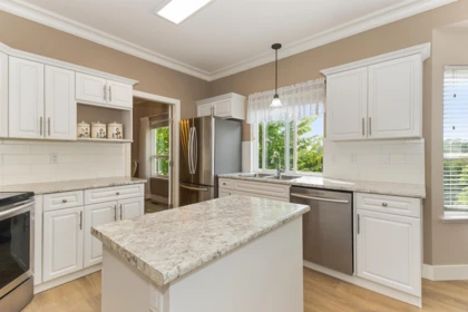 3297 Mckinley Drive, Abbotsford, BC, Abbotsford — Single Family Residence for sale