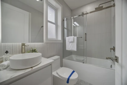 Primary Bathroom Photo of 3110 W 42nd Avenue, Vancouver, BC