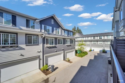 Front Yard Photo of 45 15489 99a Avenue, Surrey, BC