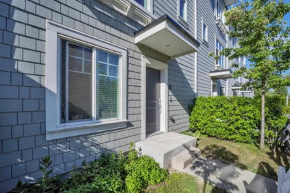 Hot Tub / Spa Photo of 45 15489 99a Avenue, Surrey, BC