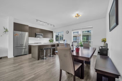 Kitchen Island Photo of 45 15489 99a Avenue, Surrey, BC