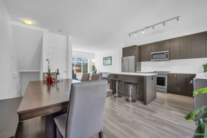 Kitchen Photo of 45 15489 99a Avenue, Surrey, BC