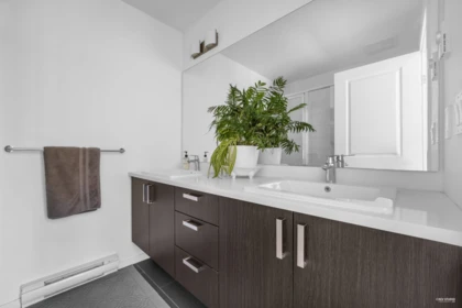 Powder Room Photo of 45 15489 99a Avenue, Surrey, BC