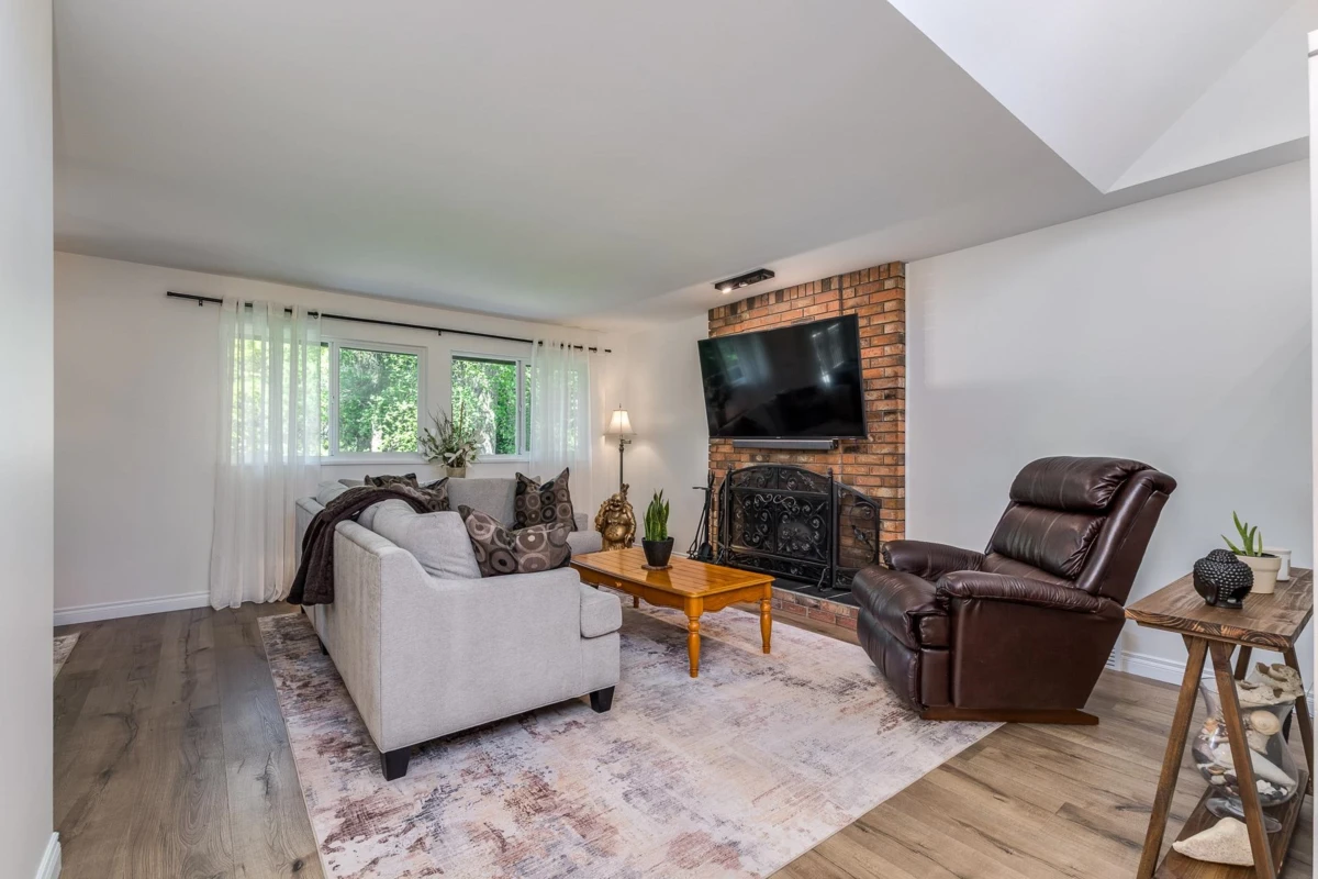 Dining Area Photo of 19541 119a Avenue, Pitt Meadows, BC