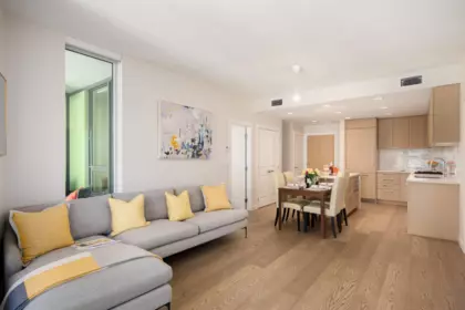 523 3563 Ross Drive, Vancouver, BC, Vancouver — Apartment/Condo for sale