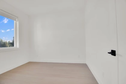 Basement Recreation Room Photo of 102 16058 9a Avenue, Surrey, BC