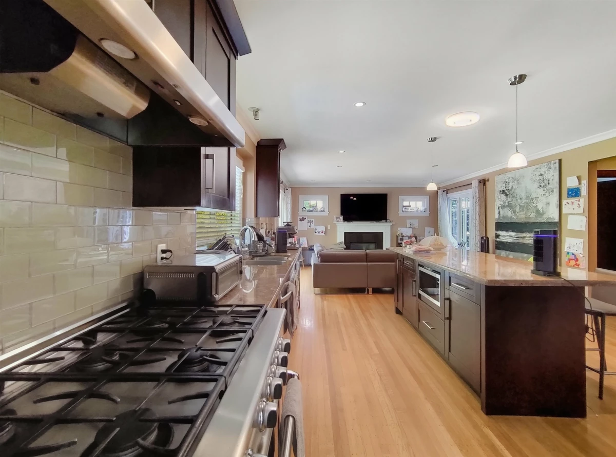 Dining Area Photo of 3521 W 39th Avenue, Vancouver, BC