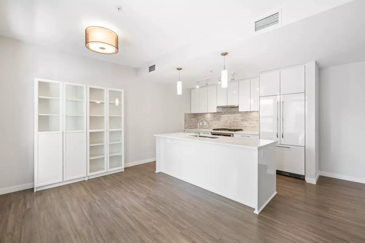 Dining Area Photo of 217 9500 Tomicki Avenue, Richmond, BC