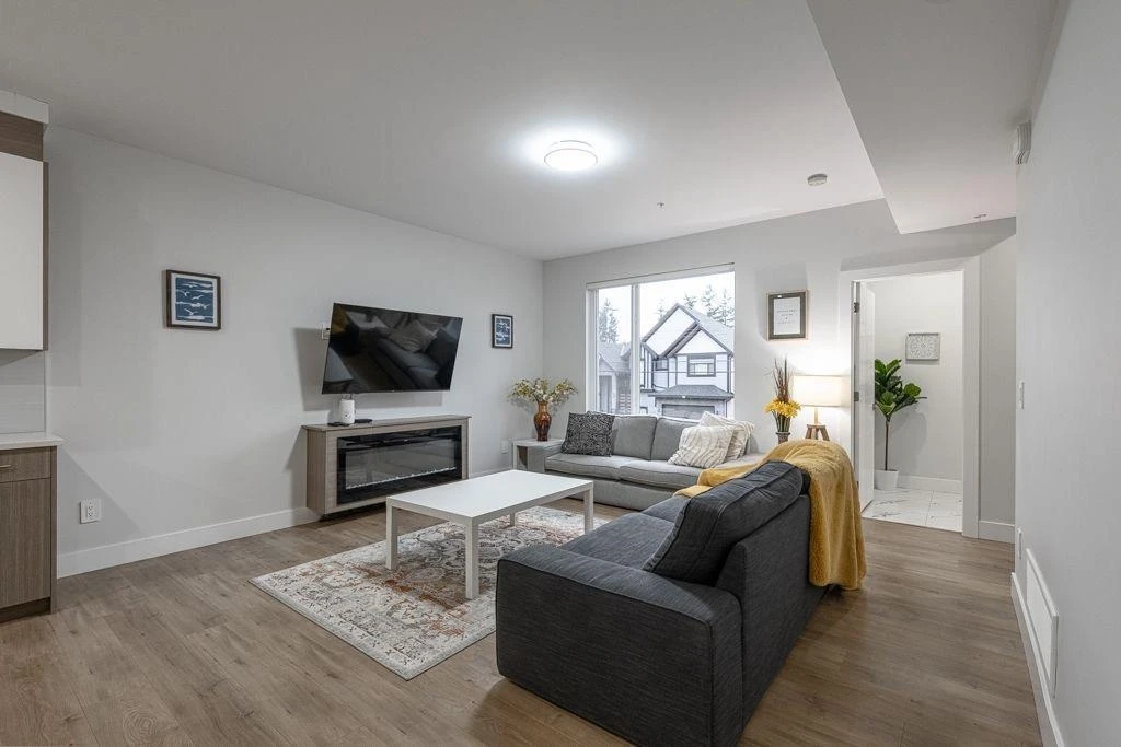 Living Room Photo of 2576 Janzen Street, Abbotsford, BC