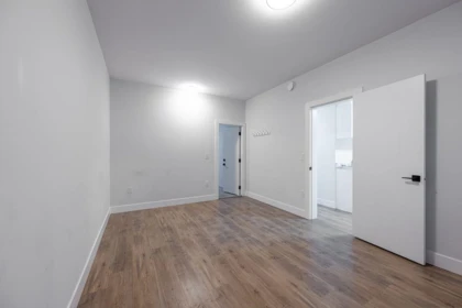 Entry Foyer Photo of 2576 Janzen Street, Abbotsford, BC