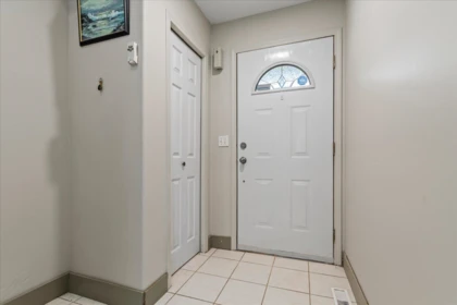 Hallway Photo of 45424 Dorell Place, Chilliwack, BC