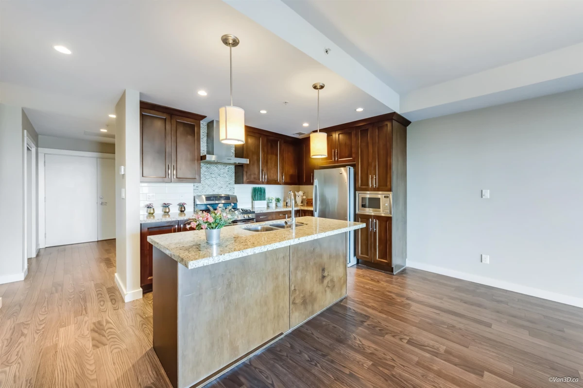 Dining Area Photo of 112 5055 Springs Boulevard, Tsawwassen, BC