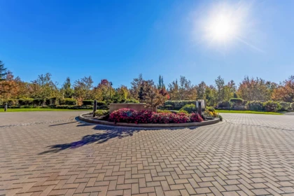 Garden / Landscaping Photo of 112 5055 Springs Boulevard, Tsawwassen, BC