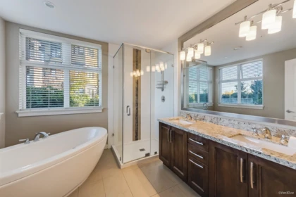 Laundry Room Photo of 112 5055 Springs Boulevard, Tsawwassen, BC