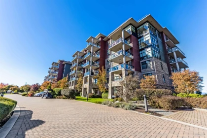 Street View Photo of 112 5055 Springs Boulevard, Tsawwassen, BC