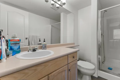 Hallway Photo of 321 2962 Trethewey Street, Abbotsford, BC