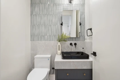 Guest Bathroom Photo of 2 3036 W 13th Avenue, Vancouver, BC