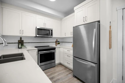 Kitchen Island Photo of 202 22577 Royal Crescent, Maple Ridge, BC