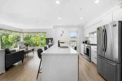 Breakfast Nook Photo of 307 1519 Crown Street, North Vancouver, BC