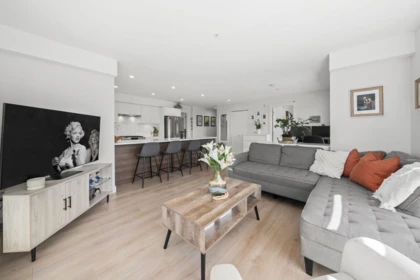 Kitchen Photo of 307 1519 Crown Street, North Vancouver, BC