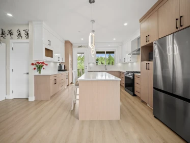 Kitchen Photo of 8586 Tupper Boulevard, Mission, BC