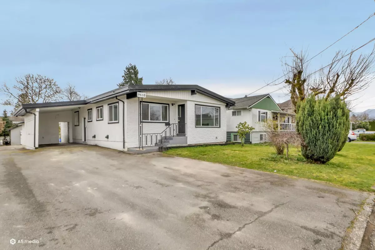 Family Room Photo of 9610 Hazel Street, Chilliwack, BC