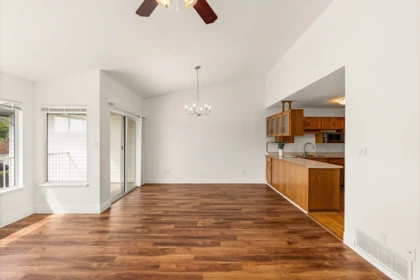 Breakfast Nook Photo of 27 3351 Horn Street, Abbotsford, BC