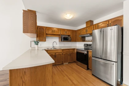 Primary Bedroom Photo of 27 3351 Horn Street, Abbotsford, BC