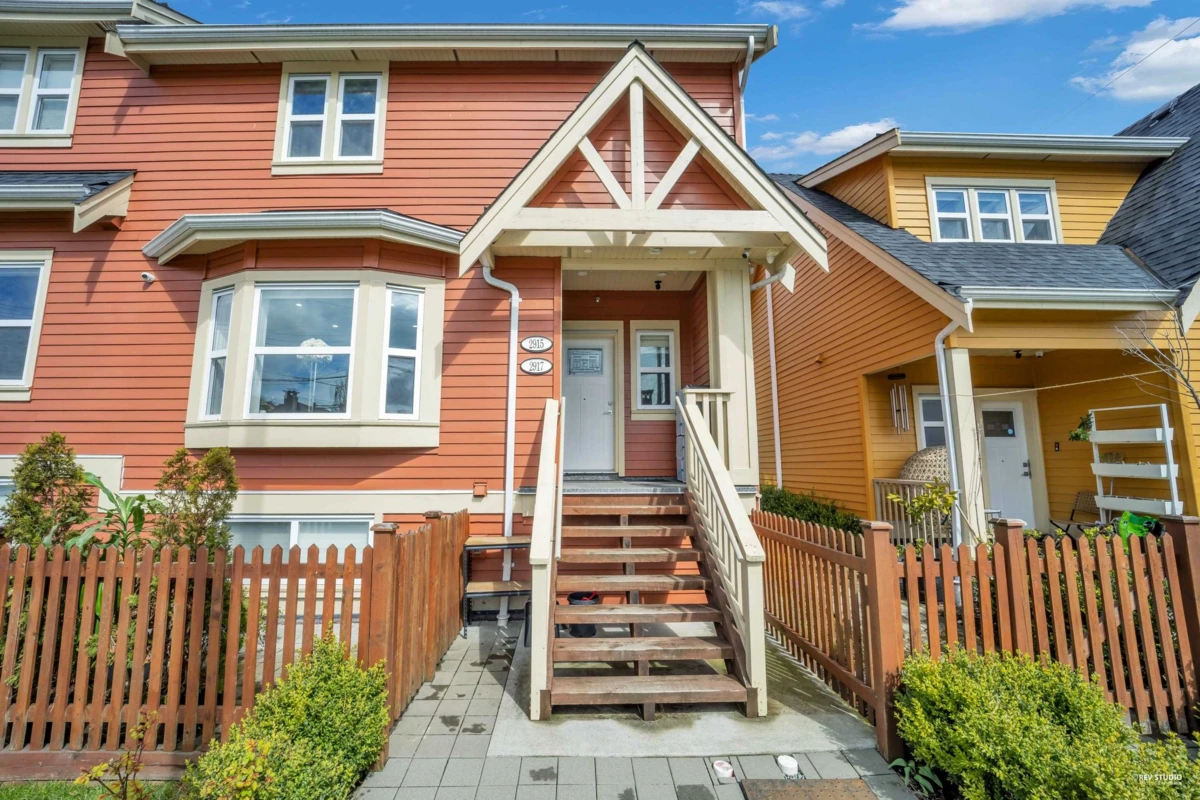 Family Room Photo of 2915 Horley Street, Vancouver, BC