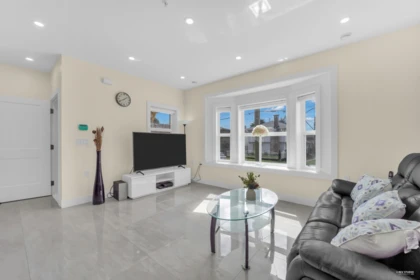 Entry Foyer Photo of 2915 Horley Street, Vancouver, BC