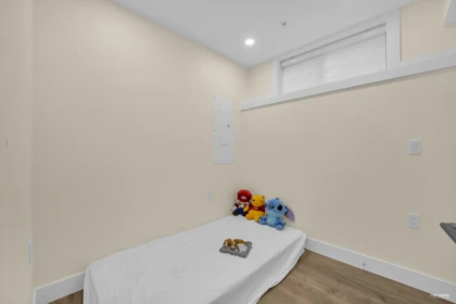 Walk-In Closet Photo of 2915 Horley Street, Vancouver, BC