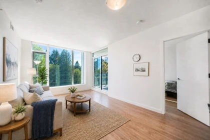 205 585 Austin Avenue, Coquitlam, BC, Coquitlam — Apartment/Condo for sale