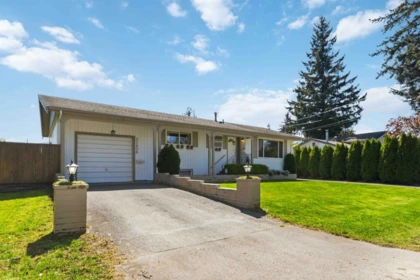 31806 Carlsrue Avenue, Abbotsford, BC, Abbotsford — Single Family Residence for sale