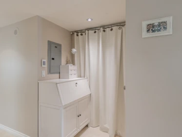 Hallway Photo of 302 1520 Harwood Street, Vancouver, BC
