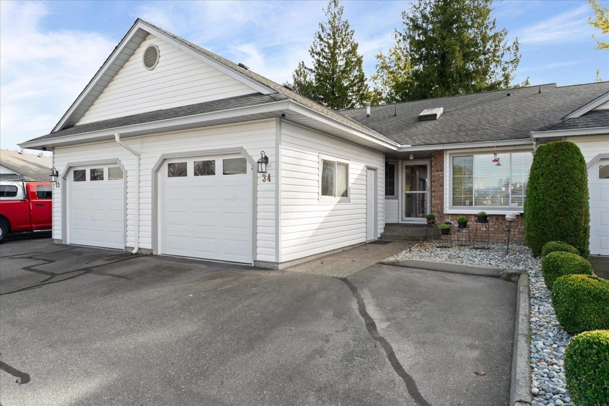 Exterior Rear Photo of 34 33922 King Road, Abbotsford, BC